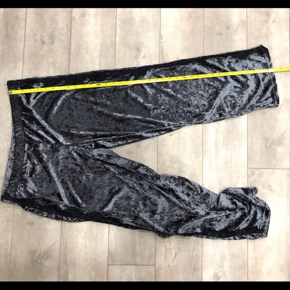 NWOT Nanette Lepore 2 Piece Pyjama - Picture 7 of 8